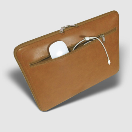 Funda para Macbook Pro 16, con Bolsillo. Zipper Rock